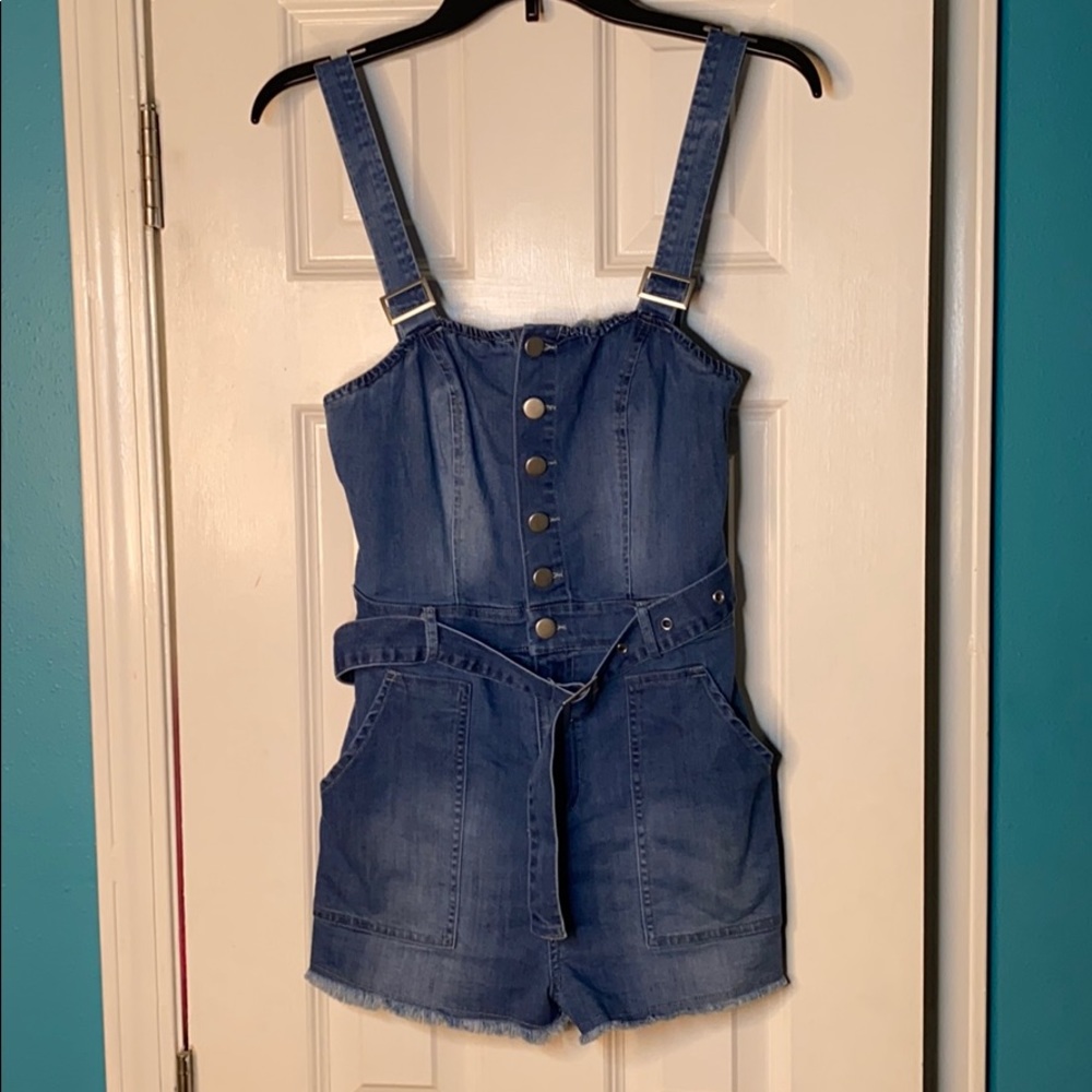Denim overall (w/shorts)🌸.